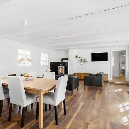 Cozy In With Wifi Holiday home